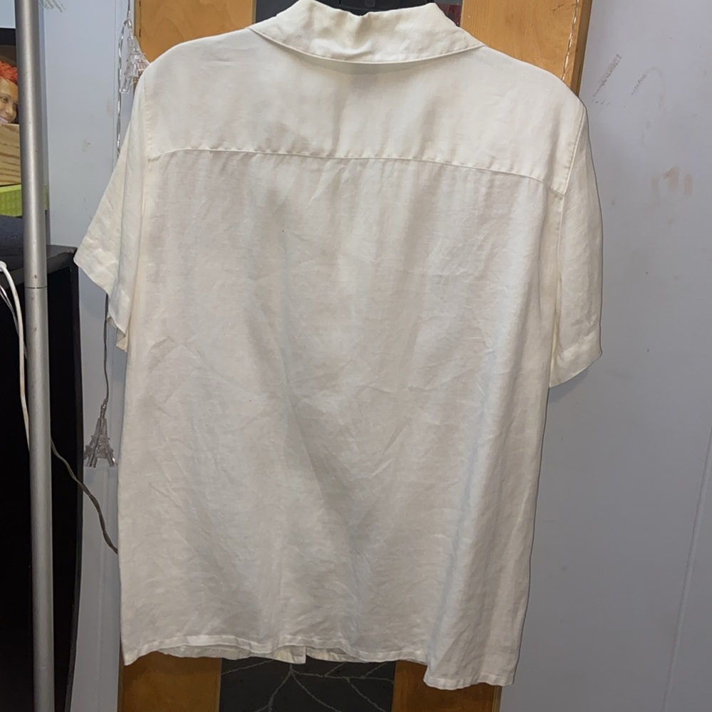 large button up - Picture 2 of 2